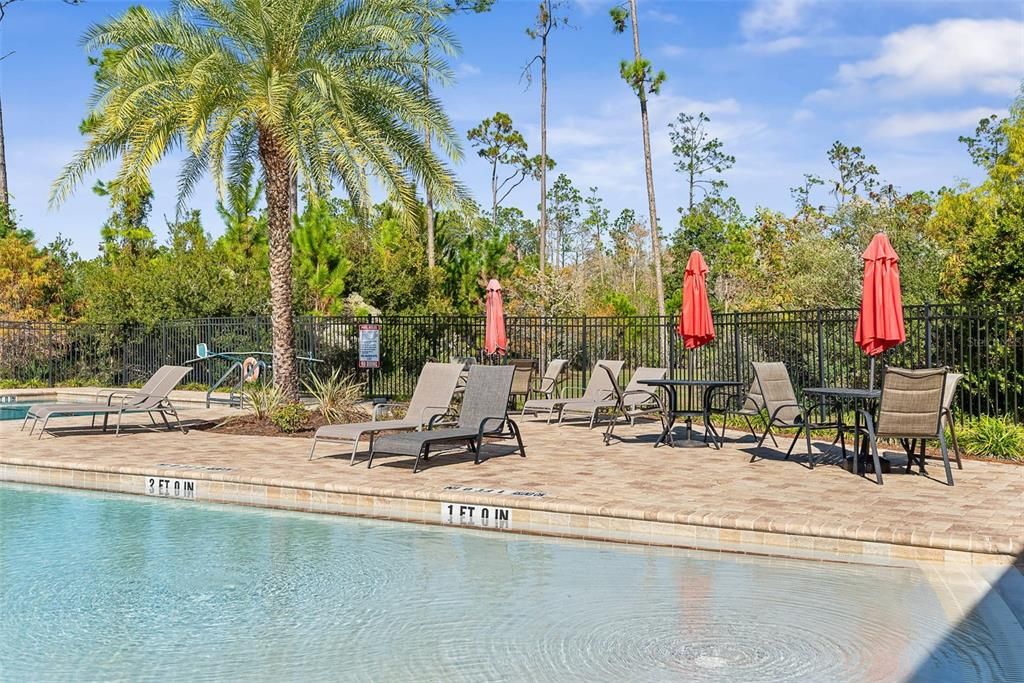 For Sale: $375,000 (4 beds, 3 baths, 2041 Square Feet)