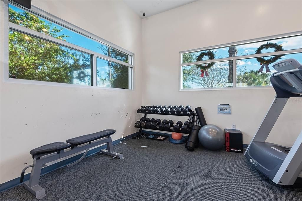 For Sale: $375,000 (4 beds, 3 baths, 2041 Square Feet)