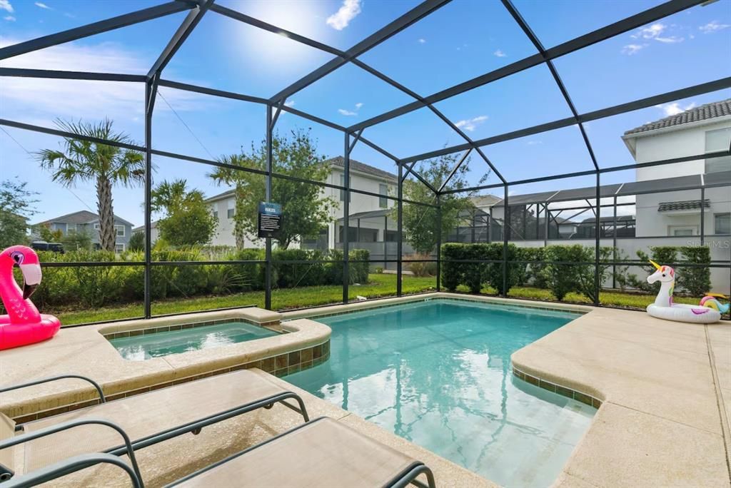 En Venta: $729,000 (6 camas, 5 baños, 3291 Pies cuadrados)