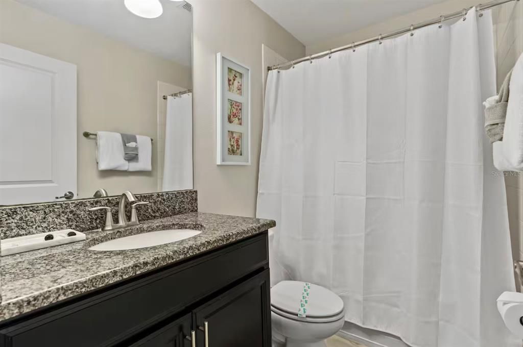 En Venta: $729,000 (6 camas, 5 baños, 3291 Pies cuadrados)