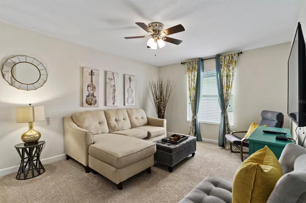 En Venta: $729,000 (6 camas, 5 baños, 3291 Pies cuadrados)