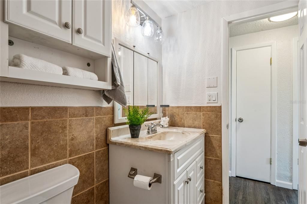 For Sale: $275,000 (3 beds, 2 baths, 1731 Square Feet)