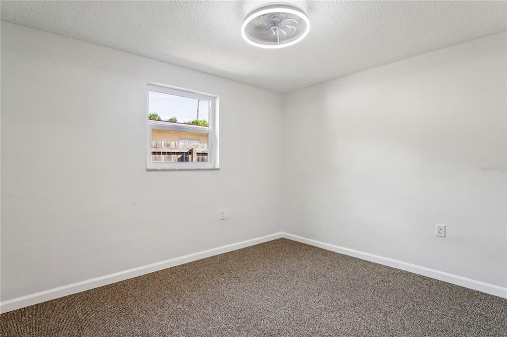 For Sale: $275,000 (3 beds, 2 baths, 1731 Square Feet)