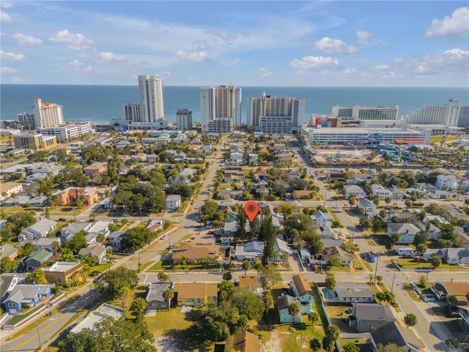 En Venta: $750,000 (8 camas, 0 baños, 4218 Pies cuadrados)