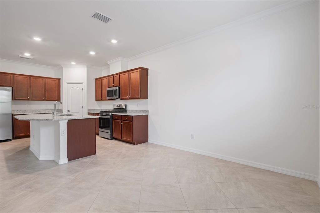 For Sale: $525,000 (2 beds, 2 baths, 1908 Square Feet)