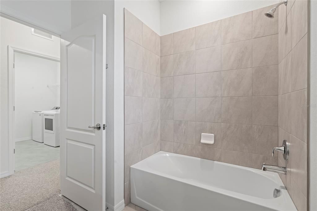 For Sale: $525,000 (2 beds, 2 baths, 1908 Square Feet)