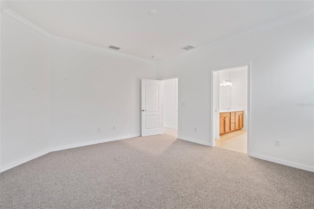 For Sale: $525,000 (2 beds, 2 baths, 1908 Square Feet)