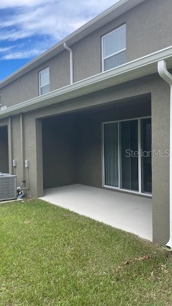 For Sale: $330,000 (3 beds, 2 baths, 1720 Square Feet)