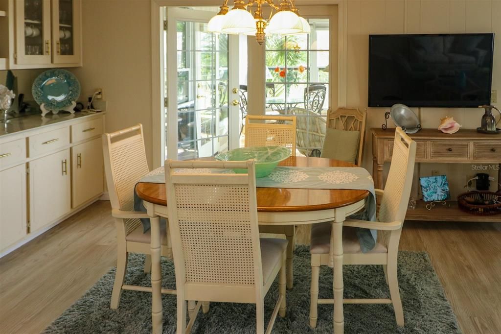 En Venta: $175,000 (2 camas, 2 baños, 1056 Pies cuadrados)