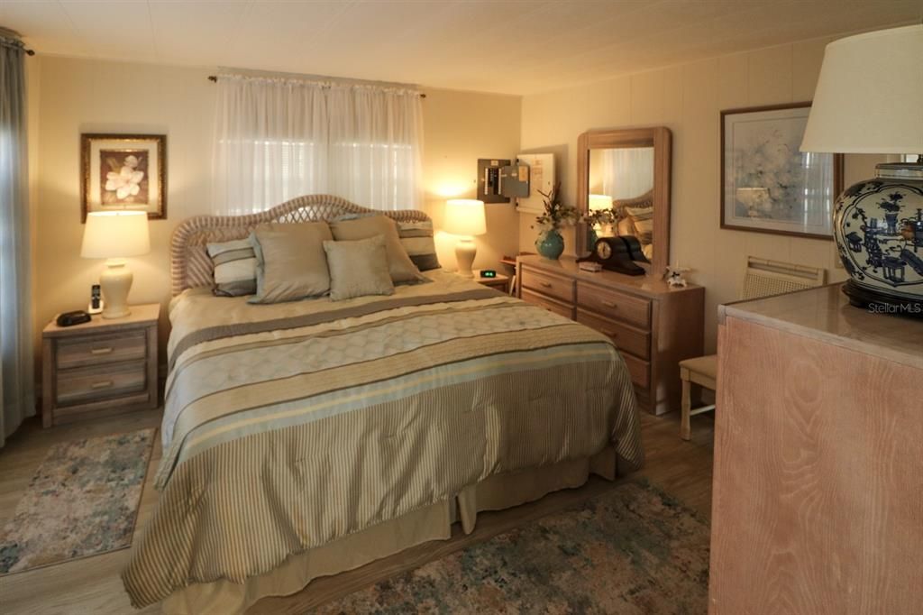 En Venta: $175,000 (2 camas, 2 baños, 1056 Pies cuadrados)