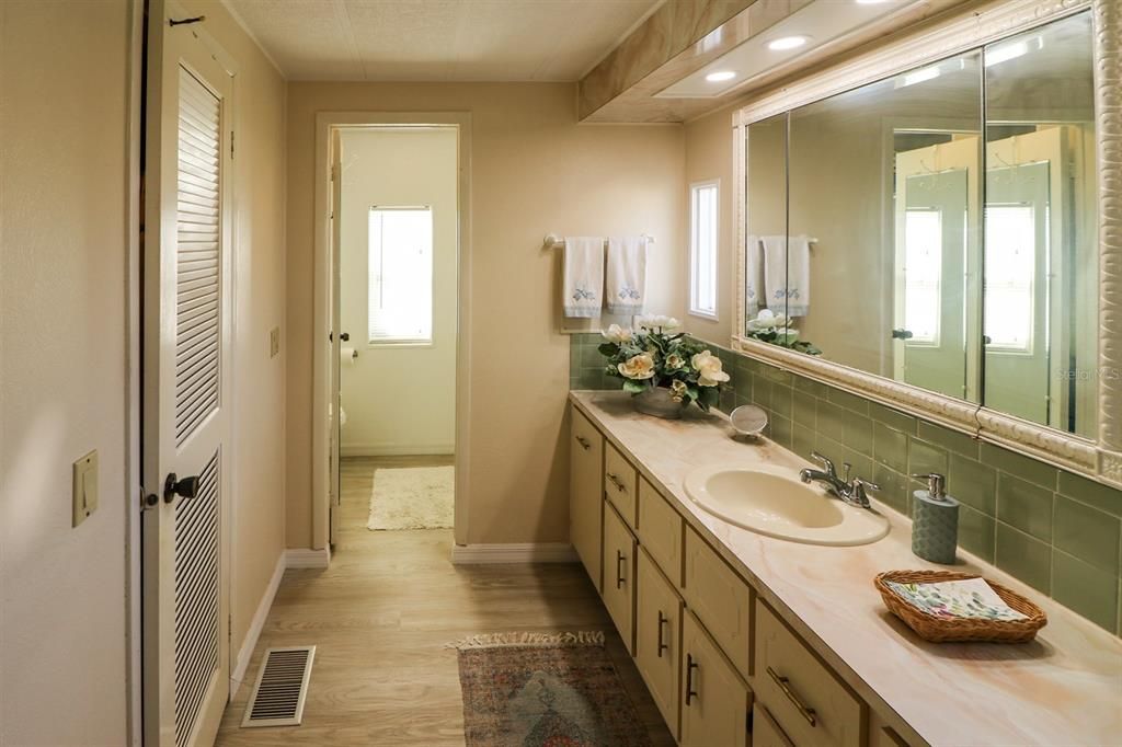 En Venta: $175,000 (2 camas, 2 baños, 1056 Pies cuadrados)