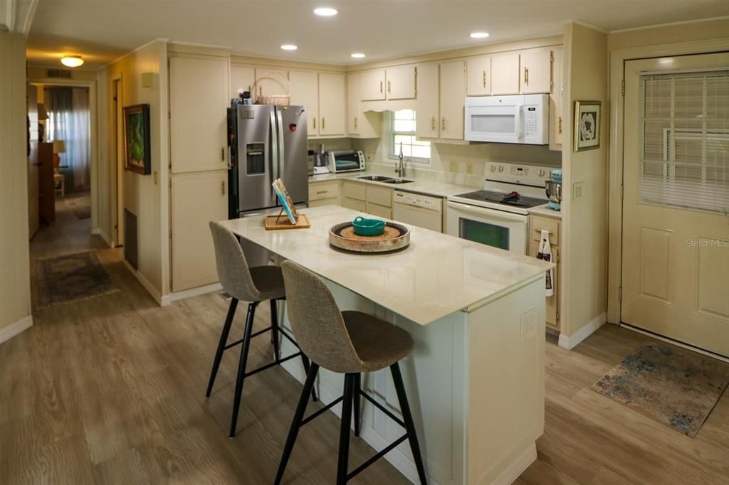 En Venta: $175,000 (2 camas, 2 baños, 1056 Pies cuadrados)