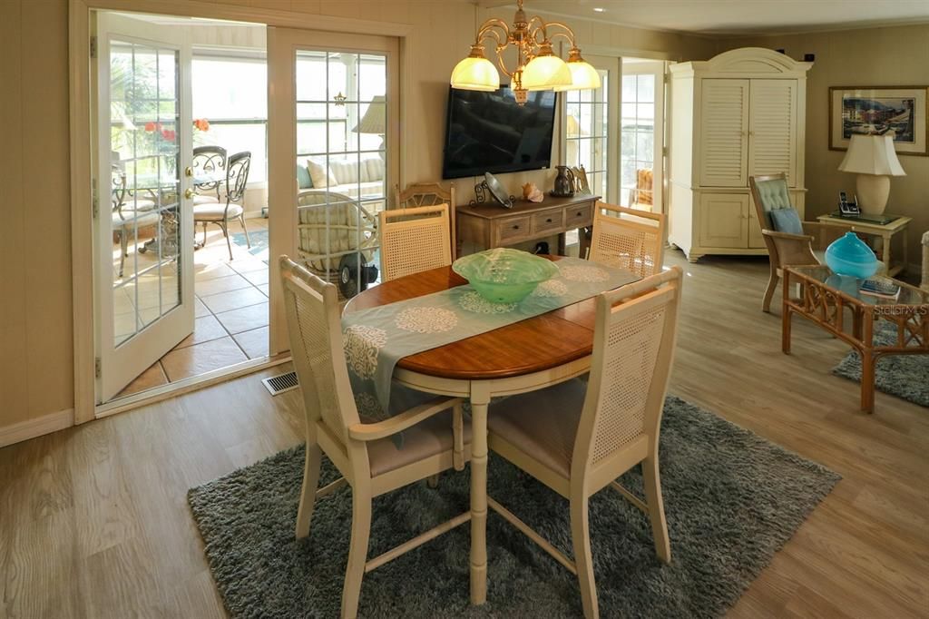 En Venta: $175,000 (2 camas, 2 baños, 1056 Pies cuadrados)