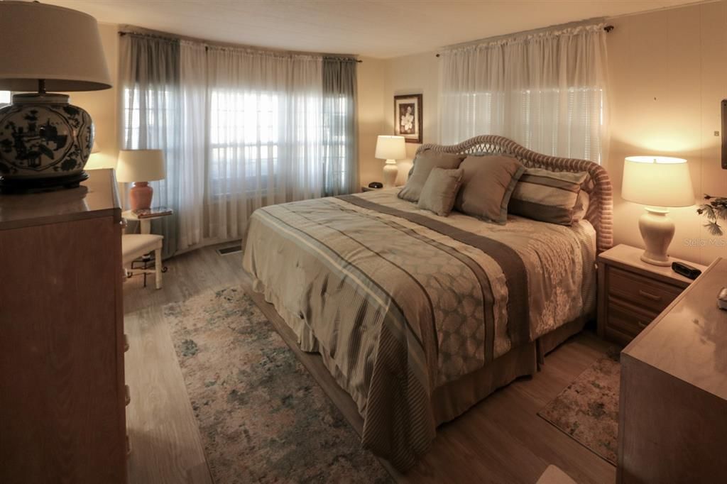 En Venta: $175,000 (2 camas, 2 baños, 1056 Pies cuadrados)