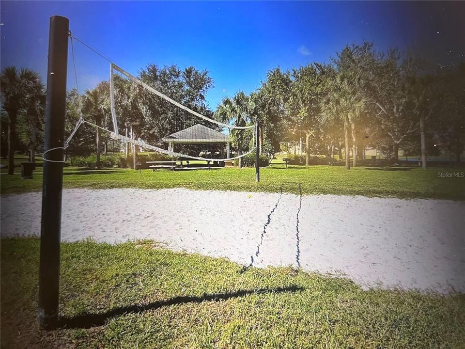 En Renta: $2,350 (3 camas, 3 baños, 1440 Pies cuadrados)