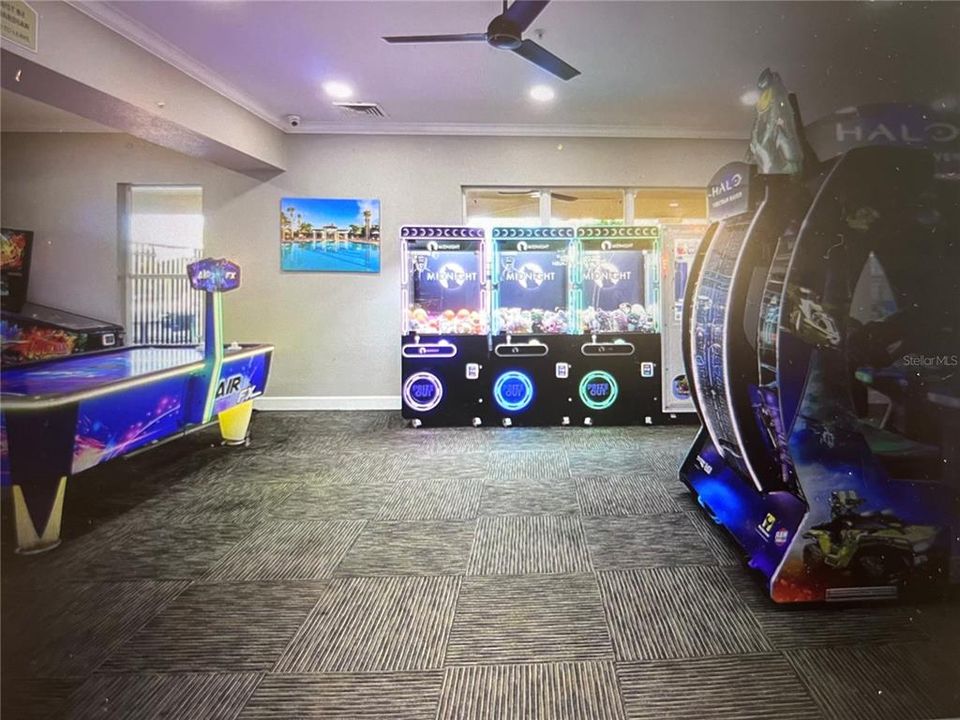 En Renta: $2,350 (3 camas, 3 baños, 1440 Pies cuadrados)