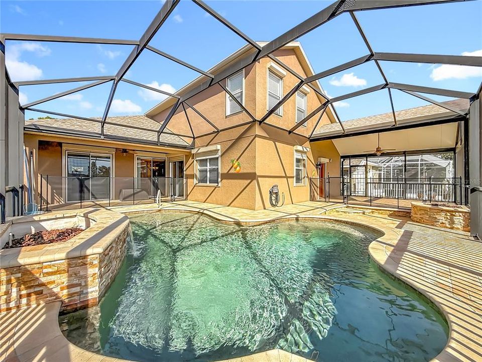 For Sale: $799,000 (4 beds, 3 baths, 2543 Square Feet)