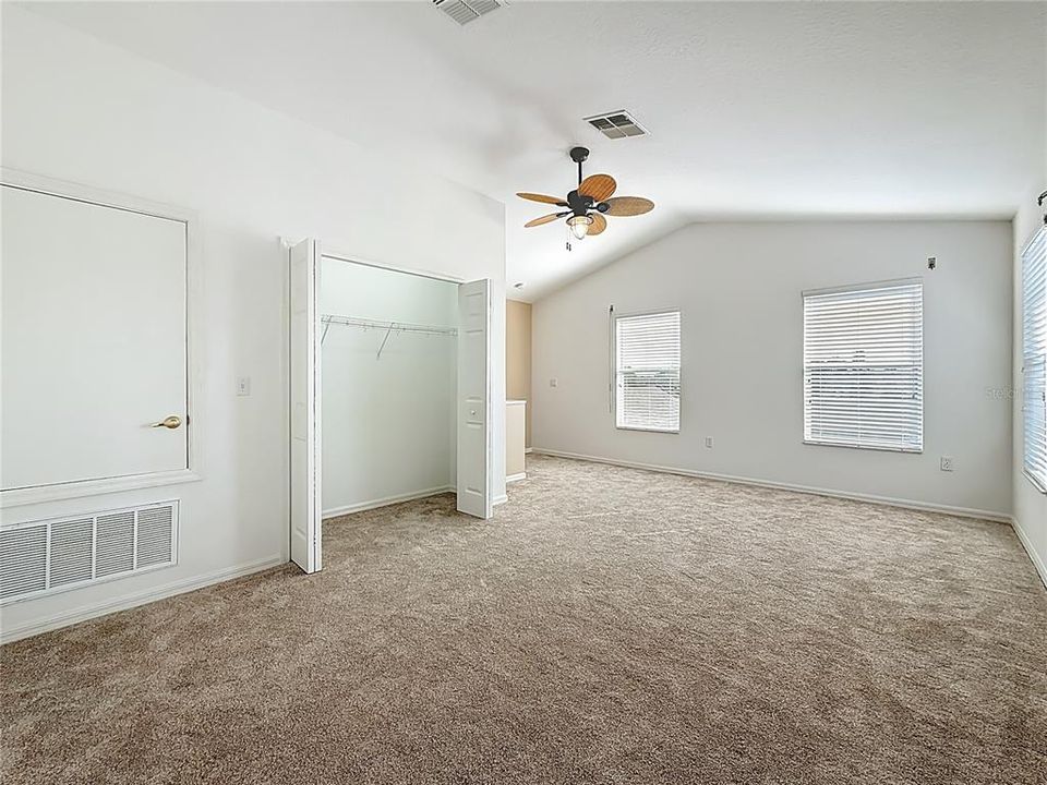 For Sale: $799,000 (4 beds, 3 baths, 2543 Square Feet)