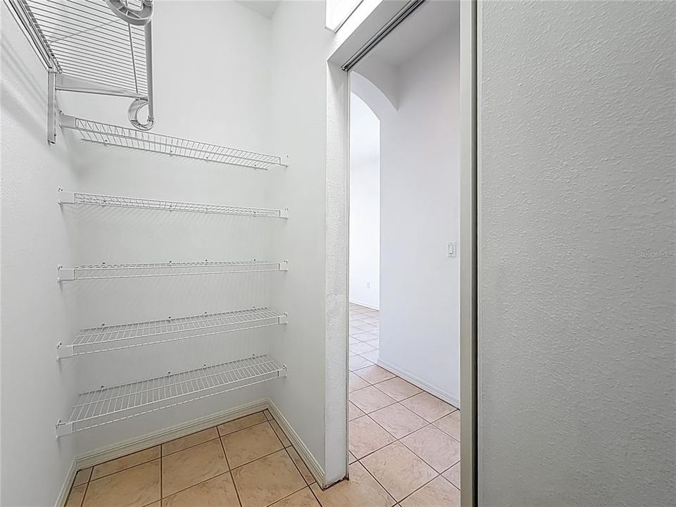 For Sale: $799,000 (4 beds, 3 baths, 2543 Square Feet)