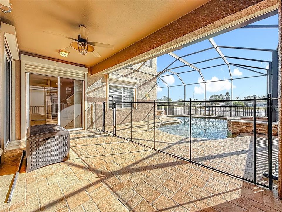 For Sale: $799,000 (4 beds, 3 baths, 2543 Square Feet)