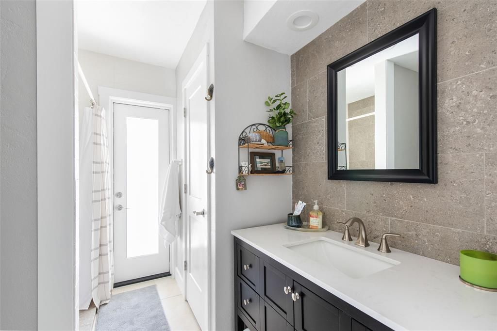 En Venta: $739,000 (2 camas, 2 baños, 1533 Pies cuadrados)