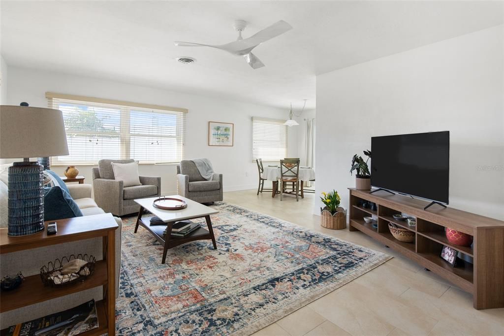 En Venta: $739,000 (2 camas, 2 baños, 1533 Pies cuadrados)