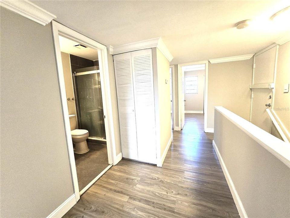 For Rent: $1,390 (4 beds, 1 baths, 972 Square Feet)