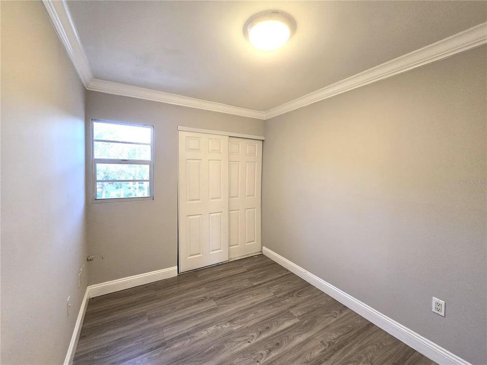 For Rent: $1,390 (4 beds, 1 baths, 972 Square Feet)