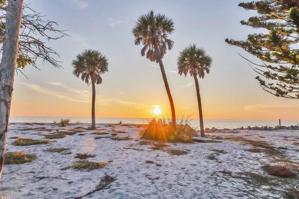 En Venta: $1,799,000 (3 camas, 3 baños, 2171 Pies cuadrados)