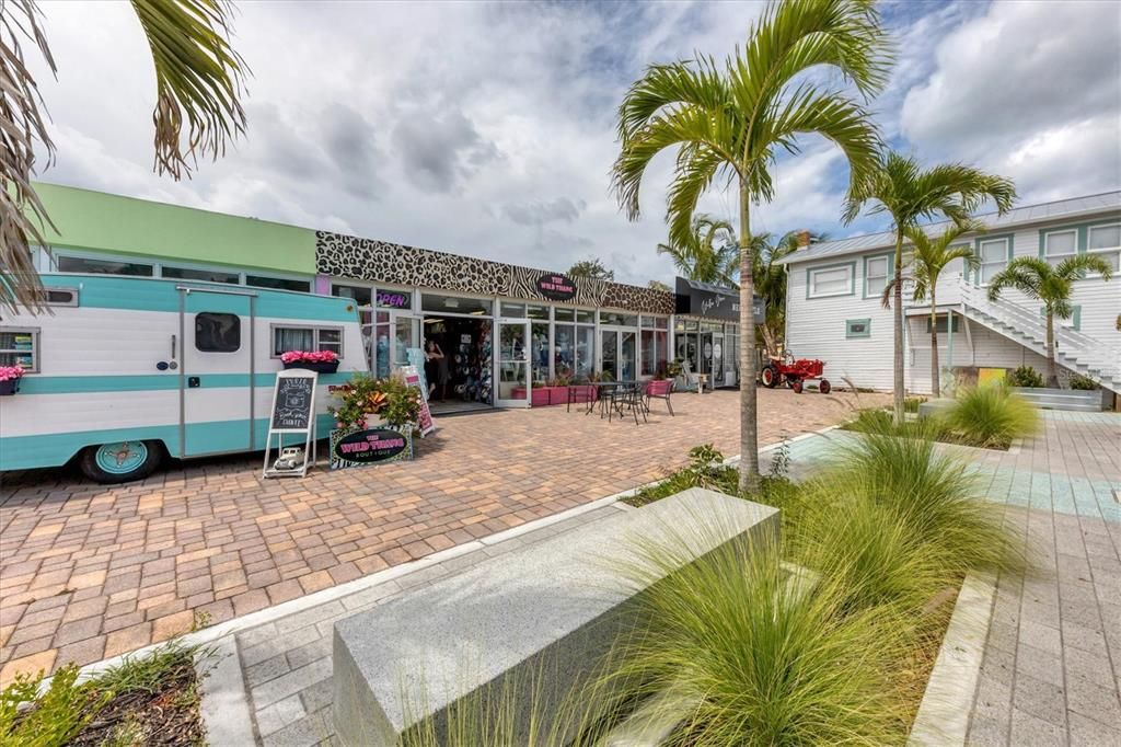 En Venta: $1,799,000 (3 camas, 3 baños, 2171 Pies cuadrados)