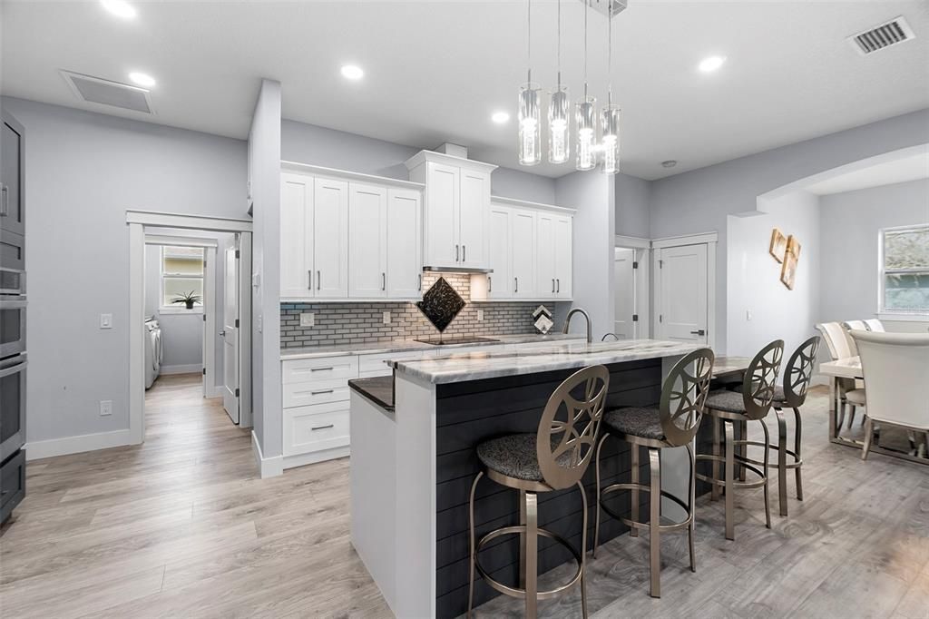 待售: $449,999 (3 贝兹, 3 浴室, 2040 平方英尺)