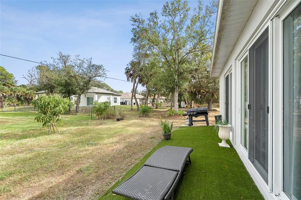 待售: $449,999 (3 贝兹, 3 浴室, 2040 平方英尺)