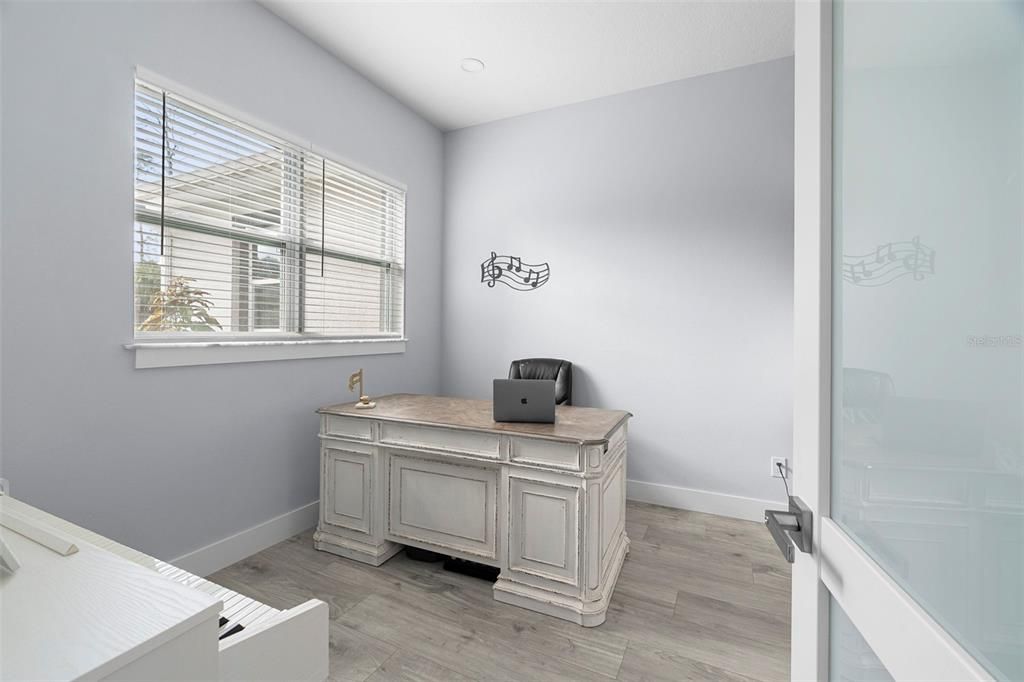 待售: $449,999 (3 贝兹, 3 浴室, 2040 平方英尺)