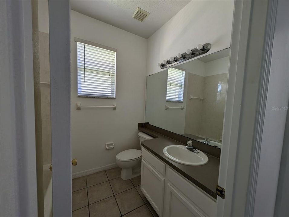 For Rent: $2,500 (3 beds, 2 baths, 1578 Square Feet)