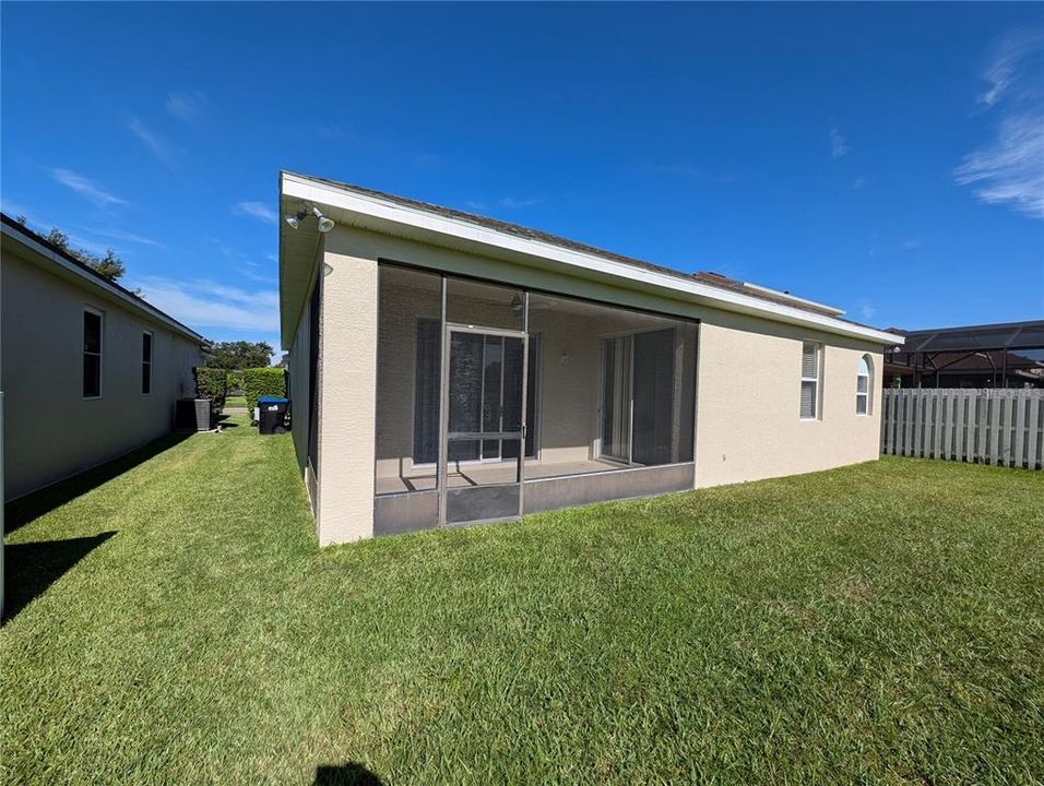 For Rent: $2,500 (3 beds, 2 baths, 1578 Square Feet)