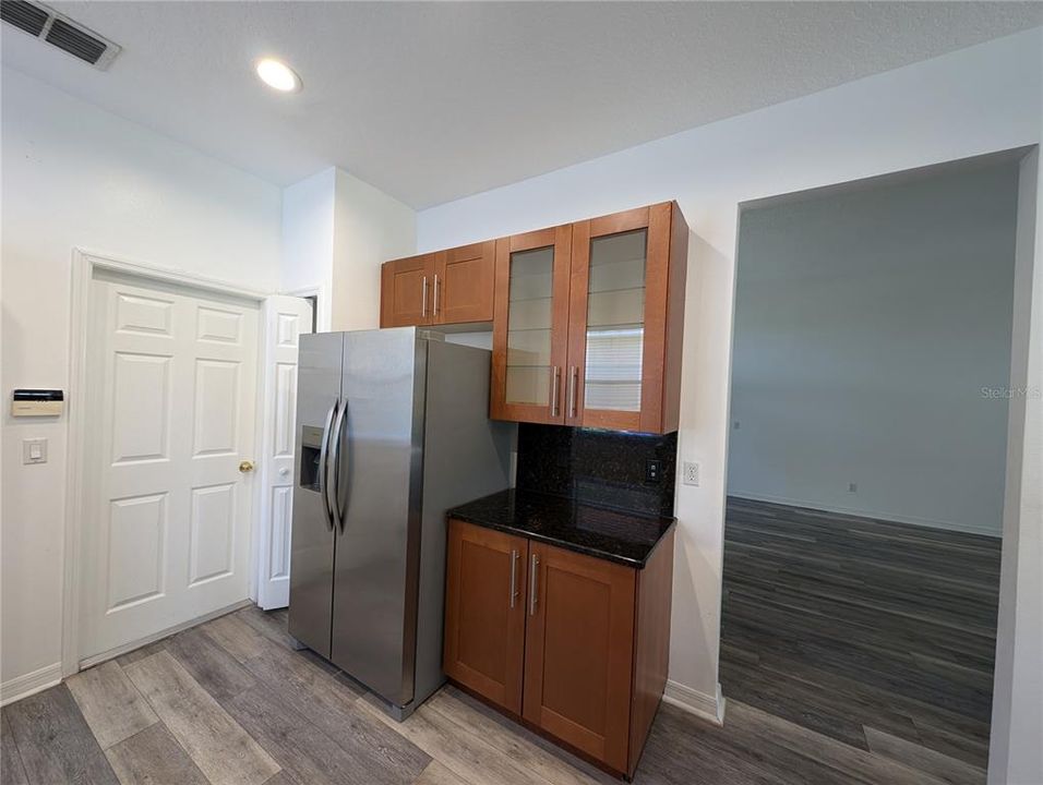 For Rent: $2,500 (3 beds, 2 baths, 1578 Square Feet)