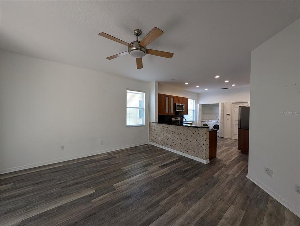 For Rent: $2,500 (3 beds, 2 baths, 1578 Square Feet)