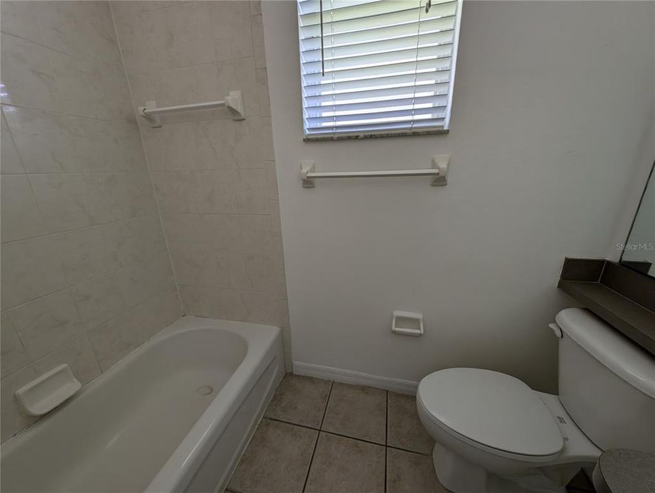 For Rent: $2,500 (3 beds, 2 baths, 1578 Square Feet)
