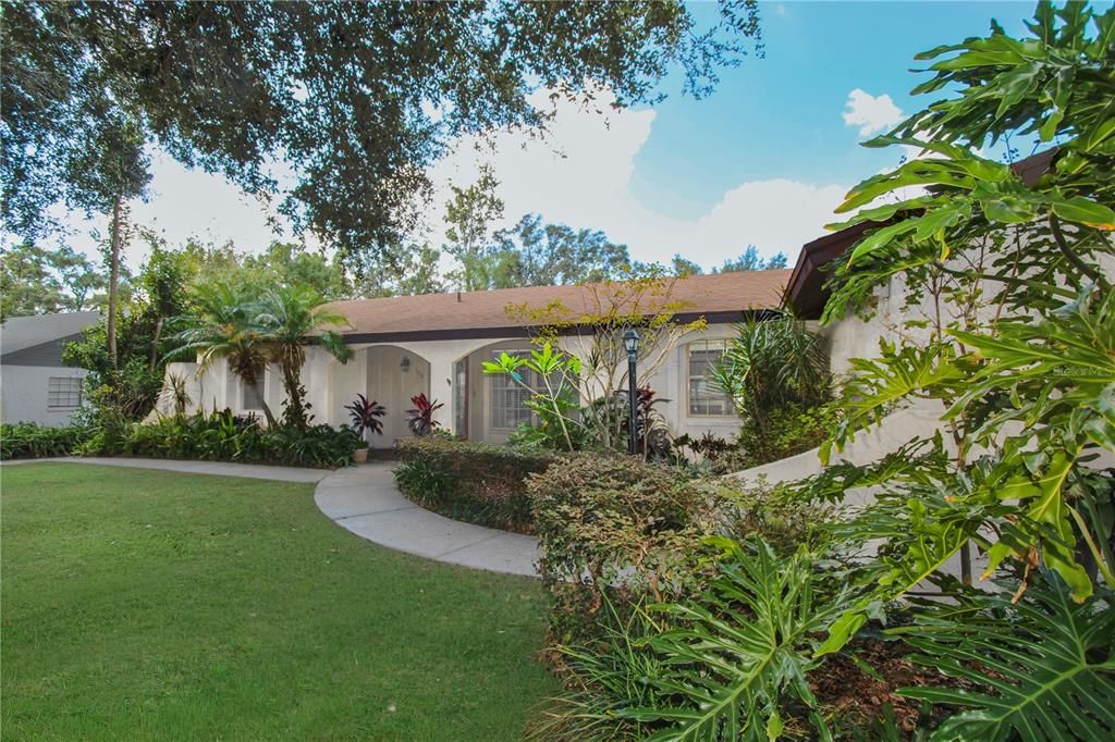 For Sale: $425,000 (3 beds, 2 baths, 1860 Square Feet)