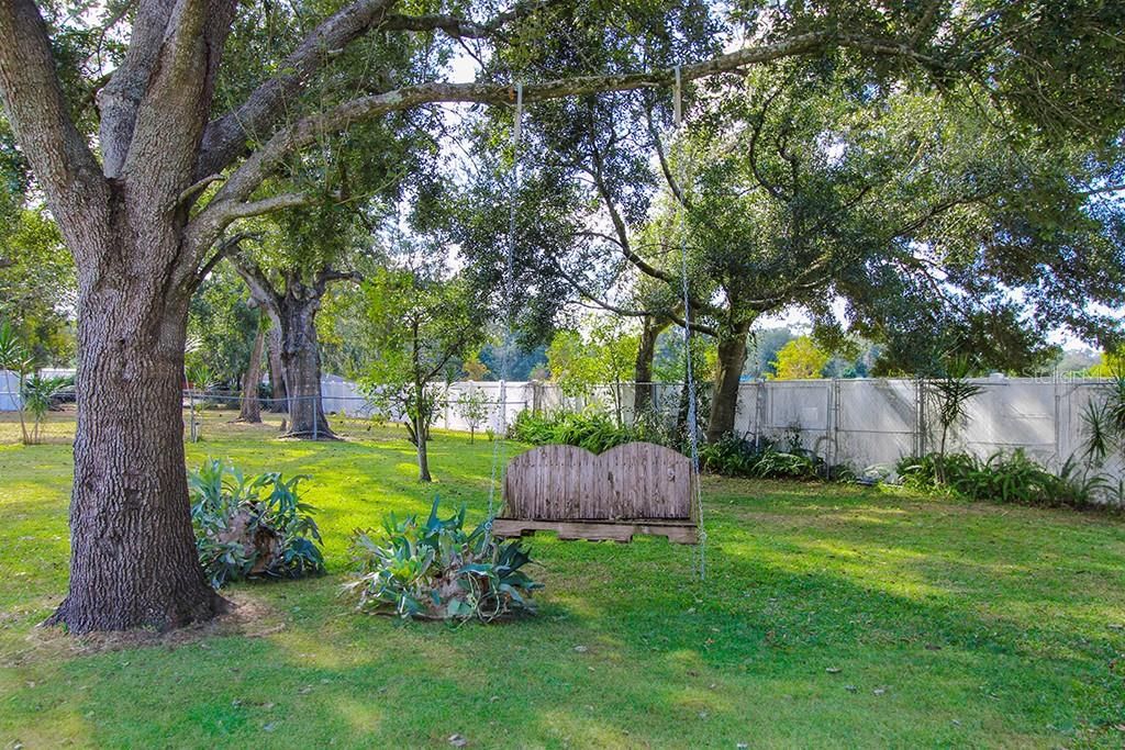 For Sale: $425,000 (3 beds, 2 baths, 1860 Square Feet)