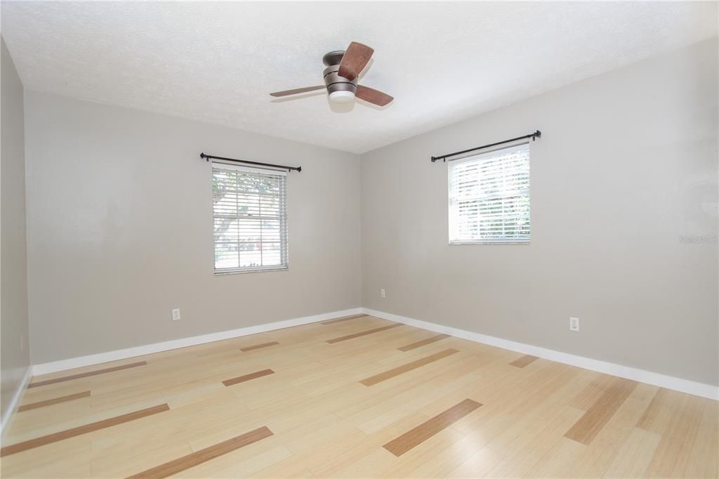 For Sale: $425,000 (3 beds, 2 baths, 1860 Square Feet)