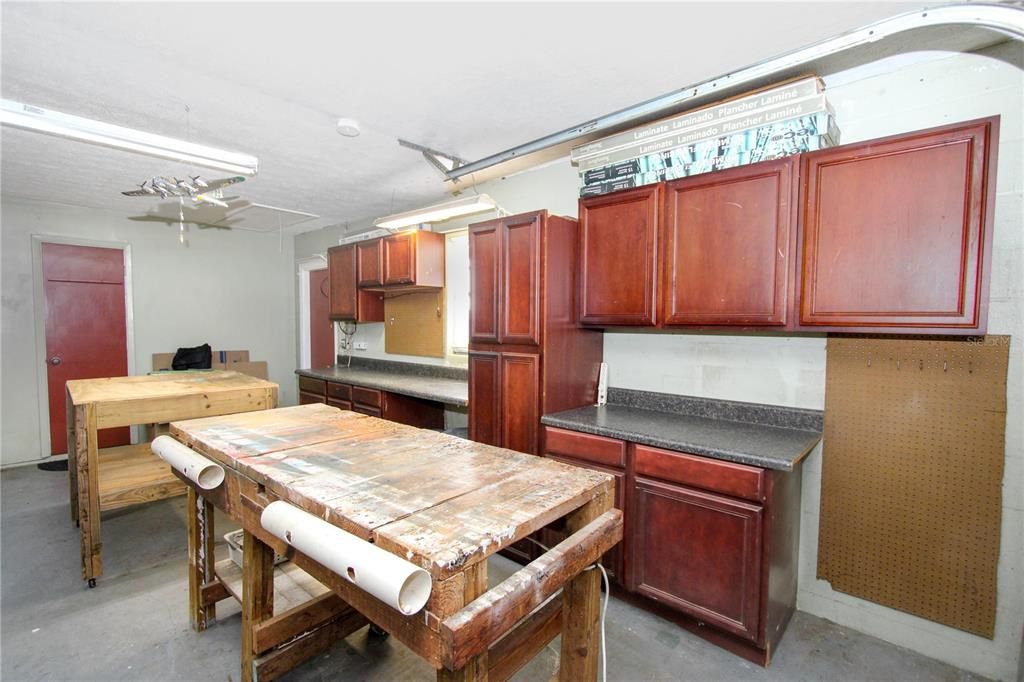 For Sale: $425,000 (3 beds, 2 baths, 1860 Square Feet)