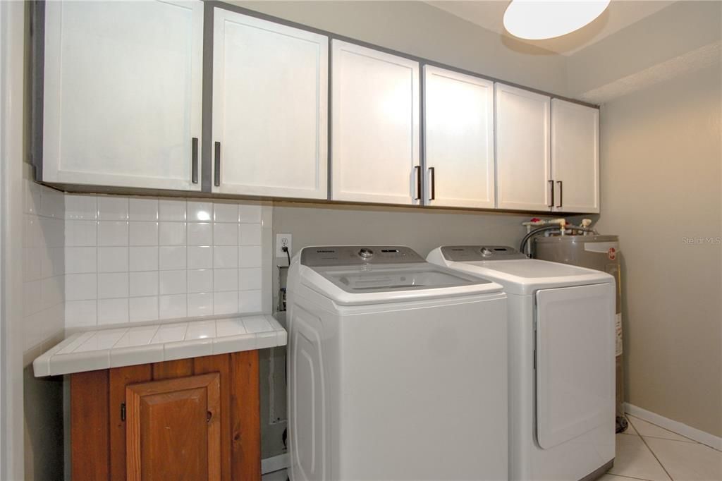 For Sale: $425,000 (3 beds, 2 baths, 1860 Square Feet)