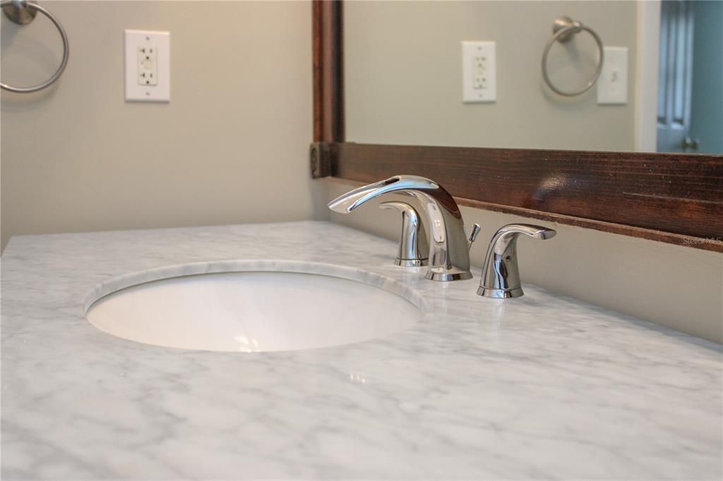 For Sale: $425,000 (3 beds, 2 baths, 1860 Square Feet)