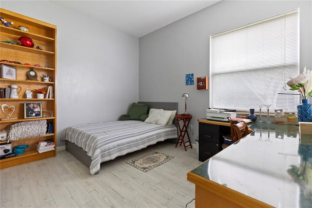 For Sale: $414,900 (4 beds, 2 baths, 2129 Square Feet)