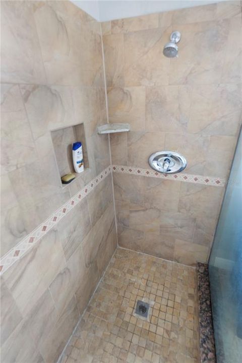 For Sale: $414,900 (4 beds, 2 baths, 2129 Square Feet)