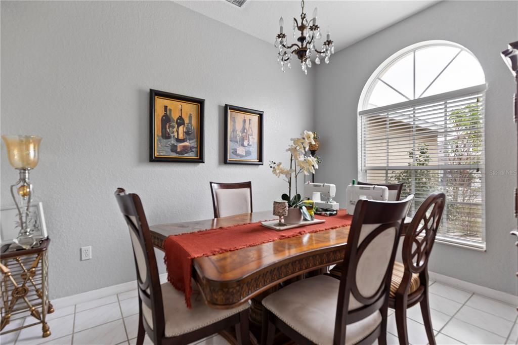 For Sale: $414,900 (4 beds, 2 baths, 2129 Square Feet)