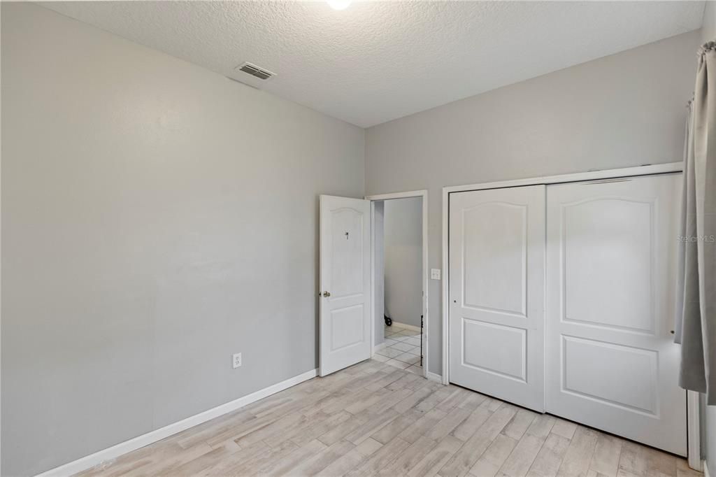 For Sale: $414,900 (4 beds, 2 baths, 2129 Square Feet)