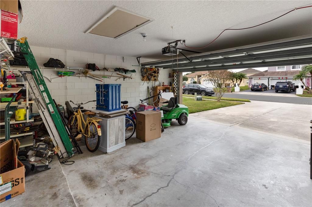 For Sale: $414,900 (4 beds, 2 baths, 2129 Square Feet)