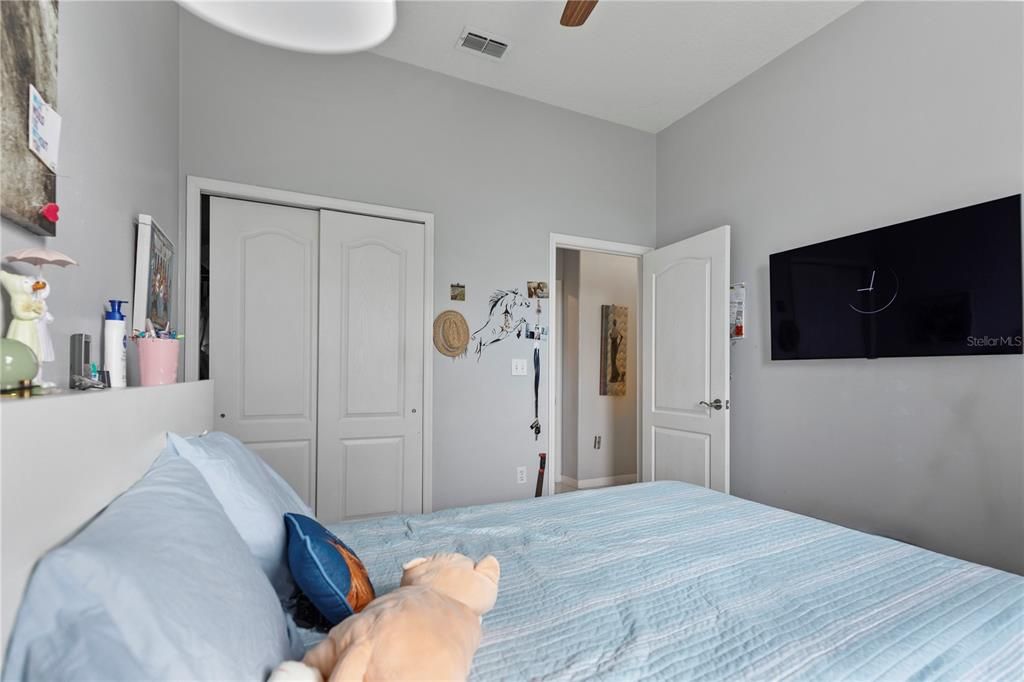 For Sale: $414,900 (4 beds, 2 baths, 2129 Square Feet)